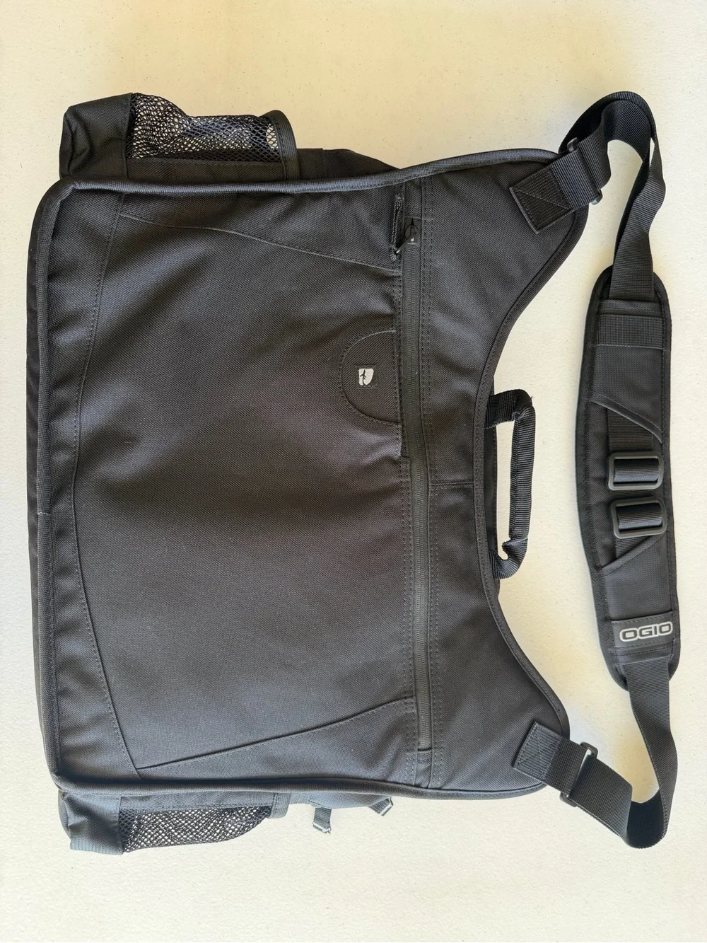 OGIO Black Crossbody Messenger Laptop Bag 17x14x3 Toyota Promotional